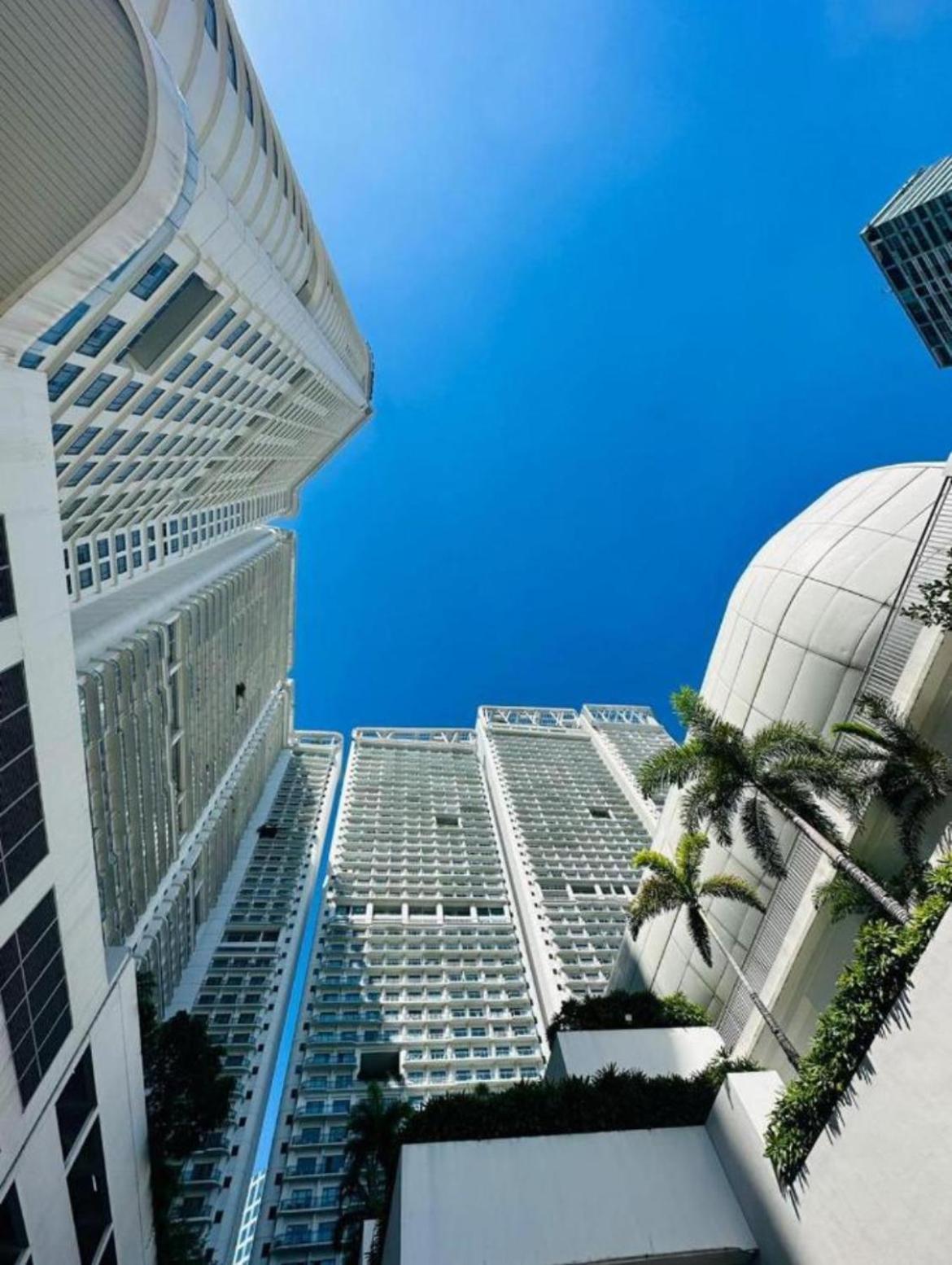 Manila Novotel Residences Acqua At Madr Excellence Манила Екстериор снимка