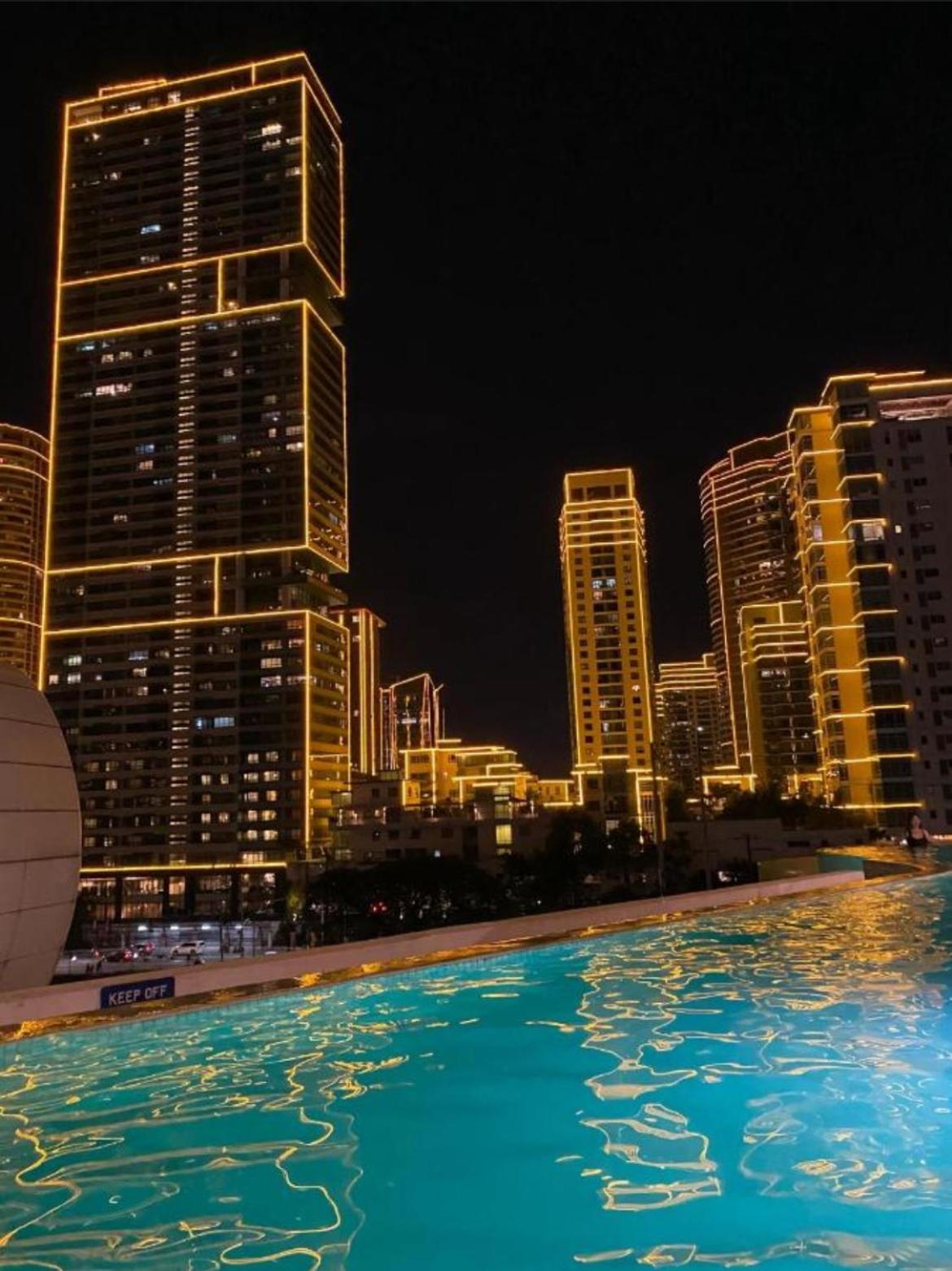 Manila Novotel Residences Acqua At Madr Excellence Манила Екстериор снимка