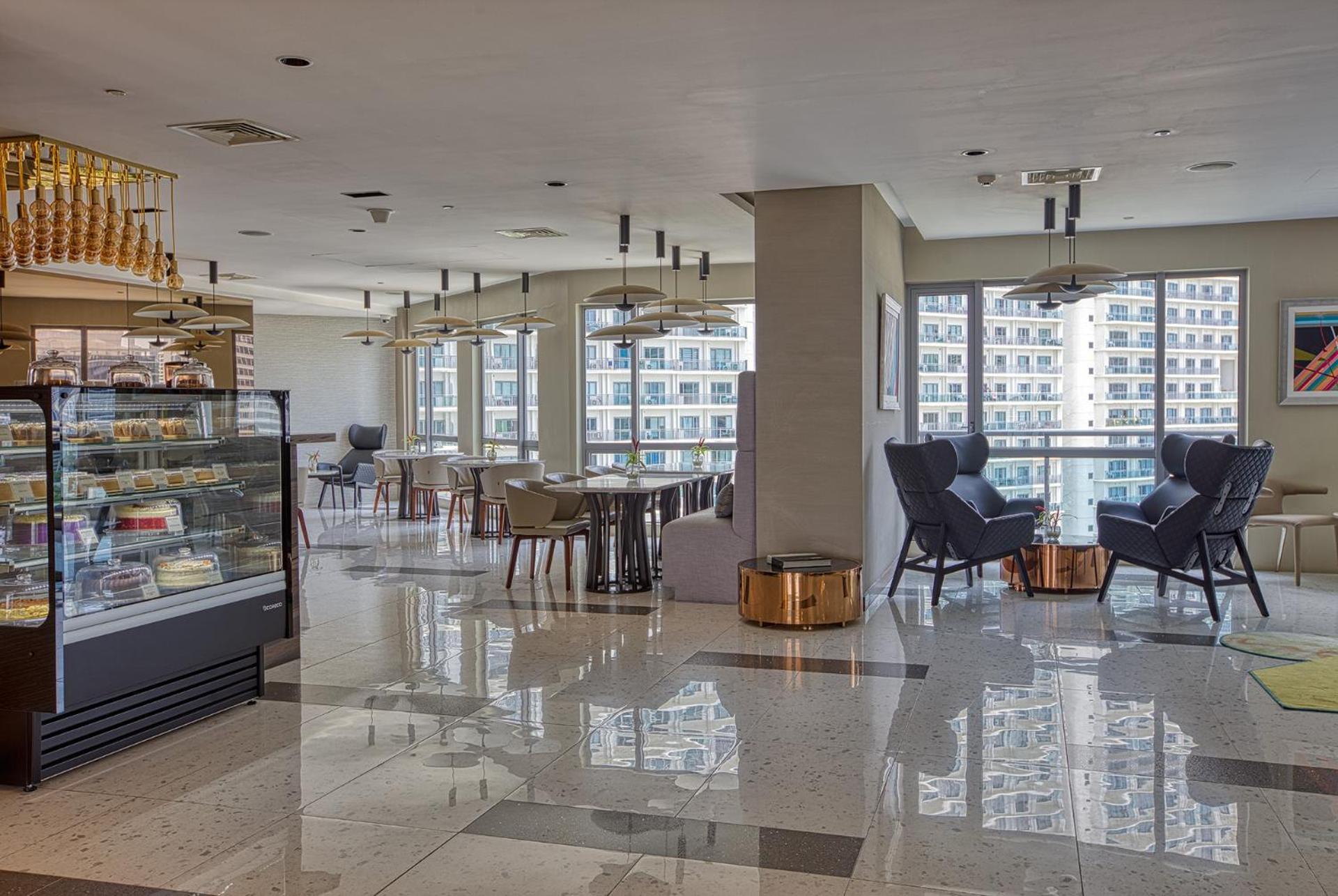 Manila Novotel Residences Acqua At Madr Excellence Манила Екстериор снимка
